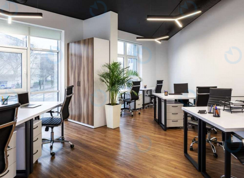 THE RESIDENT - фото 16