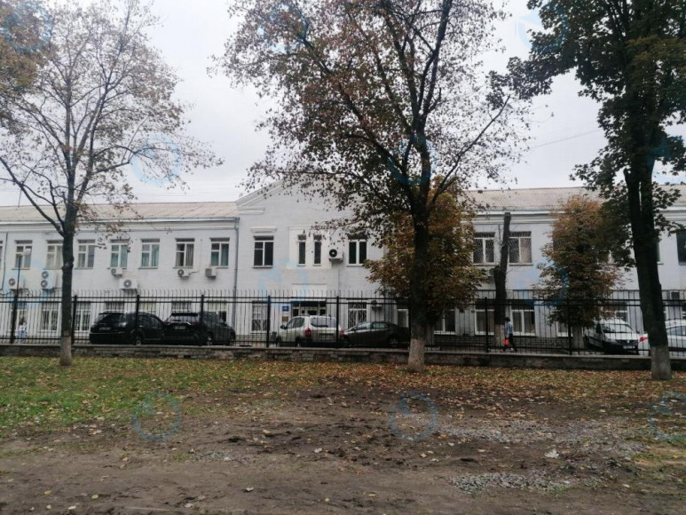 Кирилівська, 40