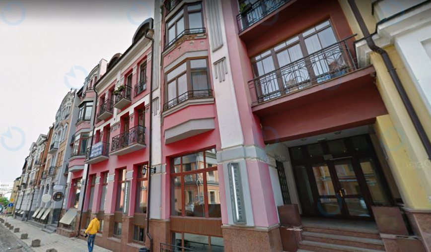 Воздвиженська, 9-19