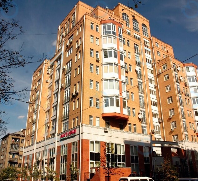 Почайнинська 70