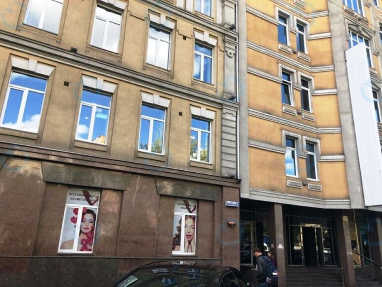 Capital Hall - фото 2