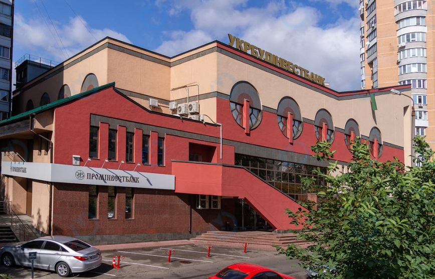 Чорновола, 8Б