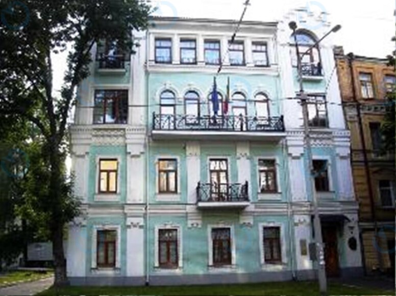 Леонтовича 4