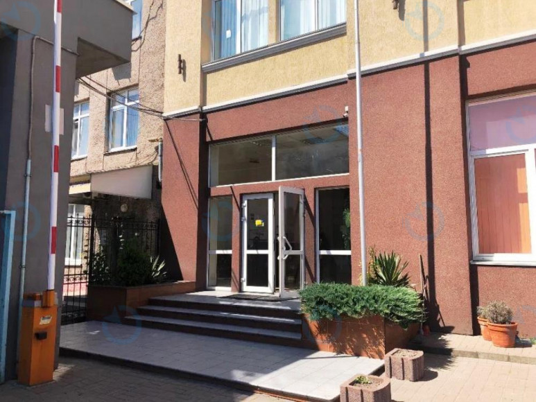 Межигірська, 82А