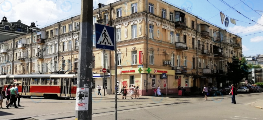 Межигірська, 3/7б