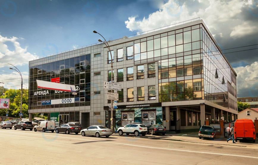 Нововокзальна, 2