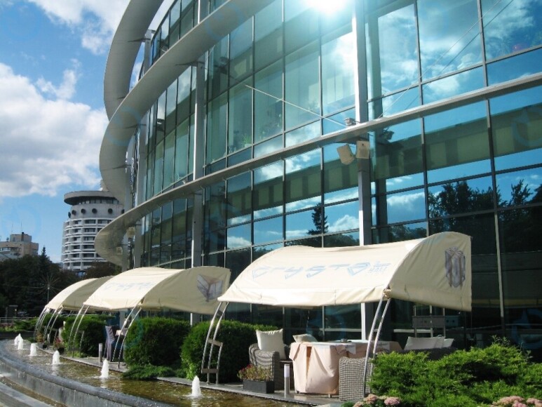 Дніпровський узвіз, 1