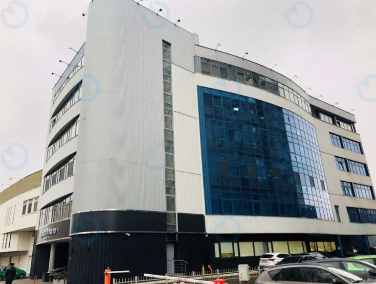 Платінум Плаза (Platinum Plaza)