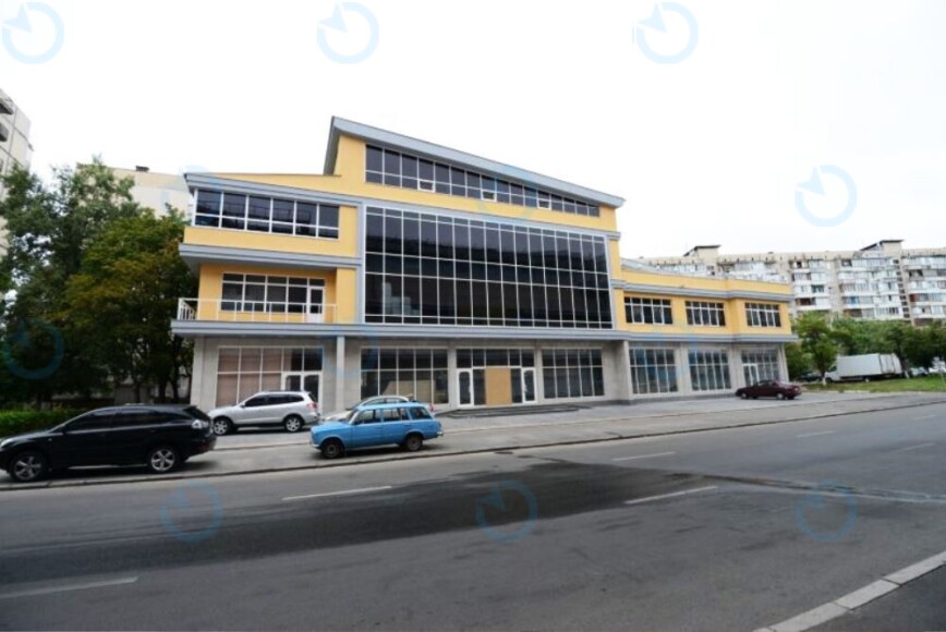 Оболонський, 35