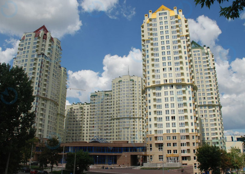 Кудряшова, 18