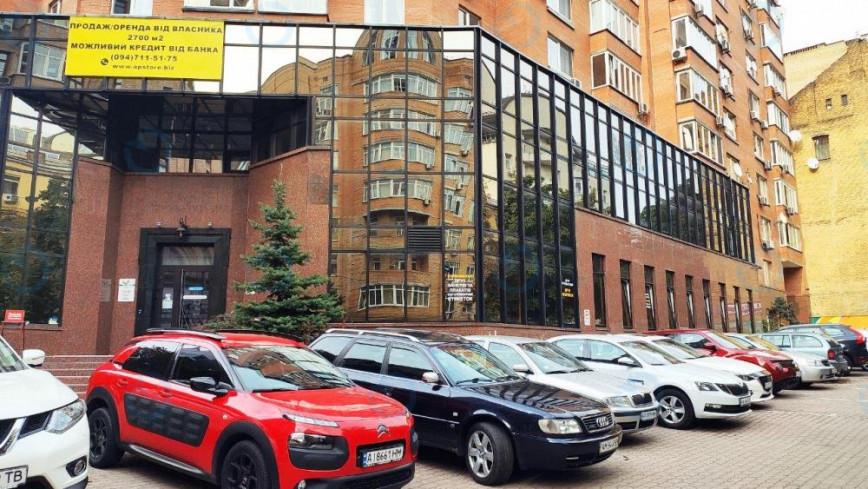 Тургенєвська, 52/58