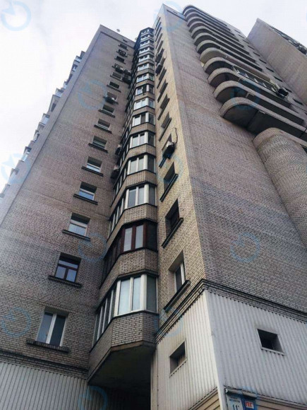 Металістів, 11А