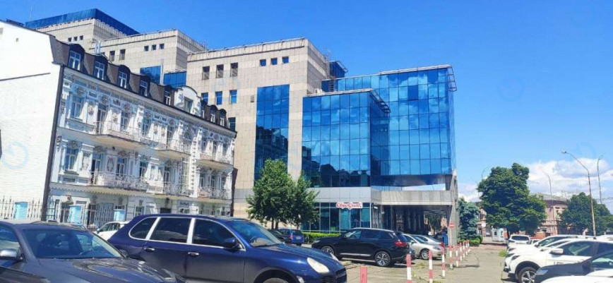 PODIL PLAZA (ПОДІЛ ПЛАЗА)