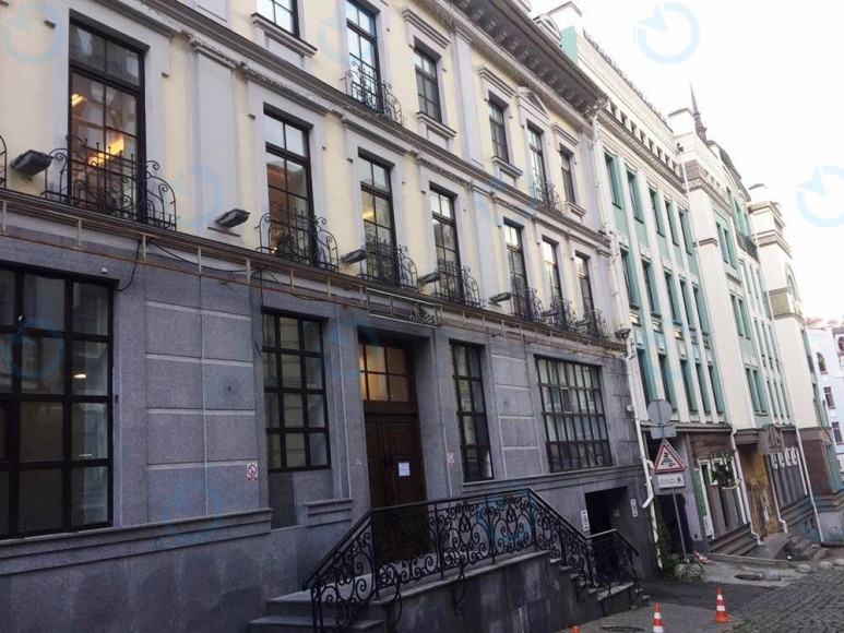 Воздвиженська, 56