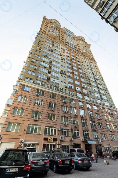 Саксаганського, 121