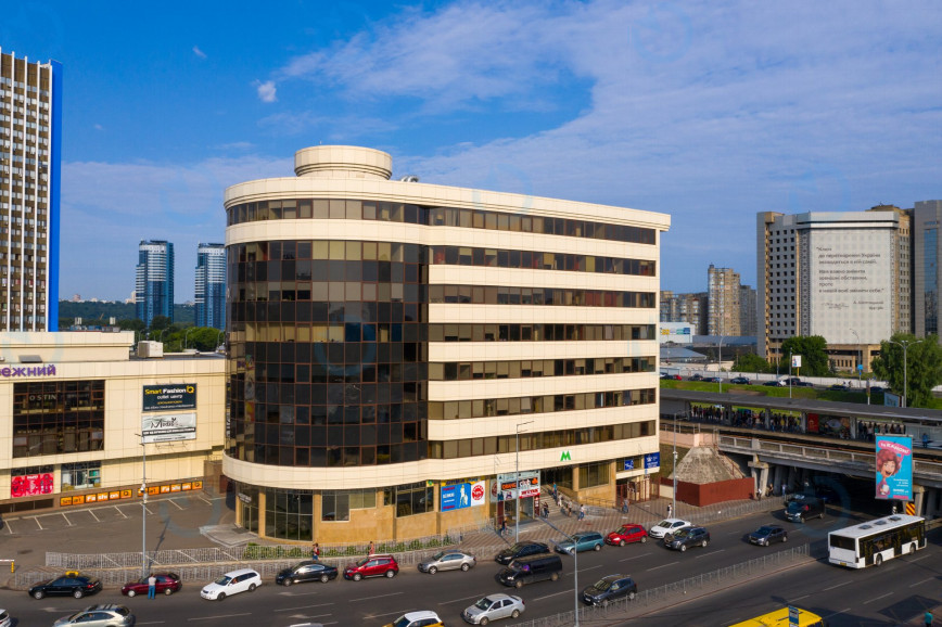 Лівобережний