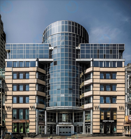 Велика Васильківська, 64