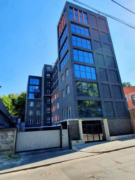 Нижньоюрківська, 9А