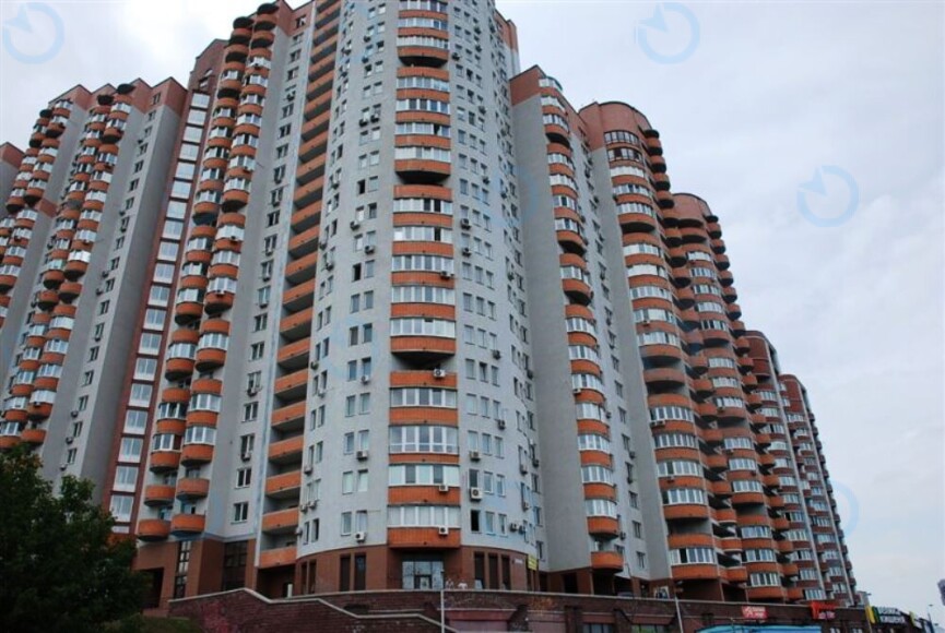 Саперно-Слобідська, 10