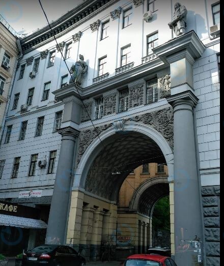 Прорізна, 8а