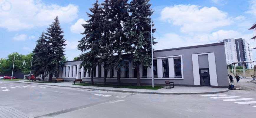 Оренда офісу 600 м.кв 1 поверх ЛАВРСЬКИЙ (LAVRSKIY)