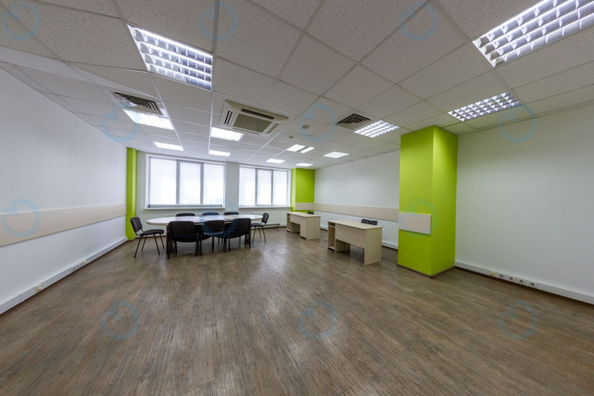 Оренда офісу 48 м.кв 1 поверх Grand Step (Гранд Степ)