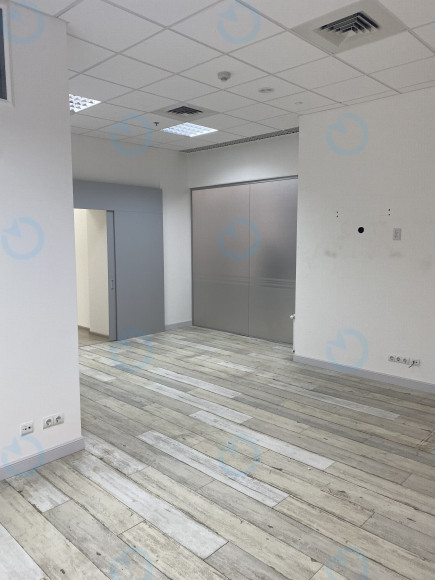 Оренда офісу 60 м.кв 1 поверх Леонардо (II черга)