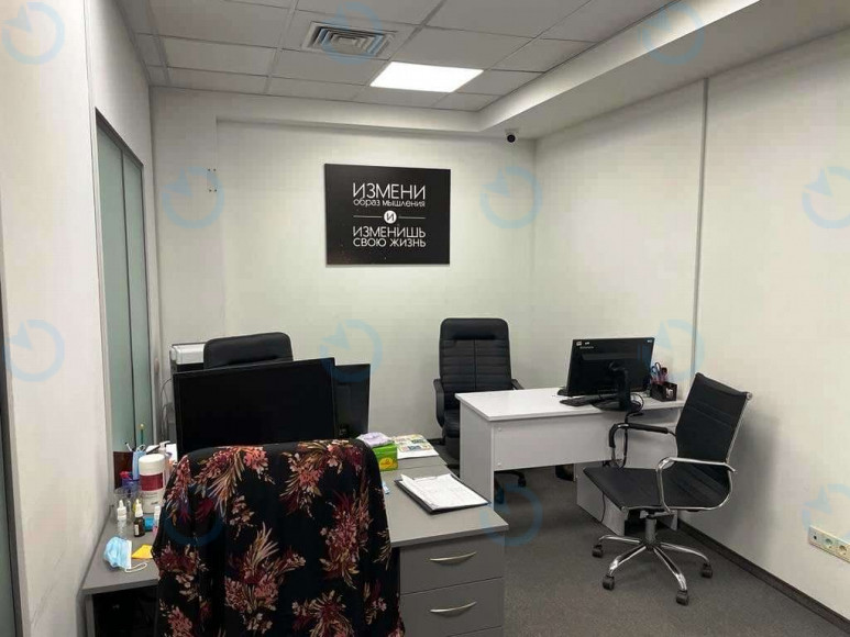 Оренда офісу 240 м.кв 3 поверх DNK