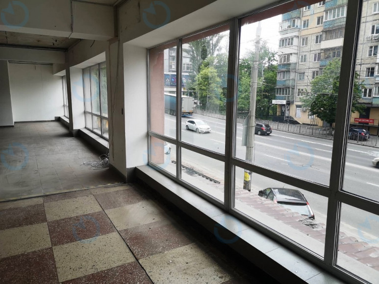 Оренда офісу 307 м.кв 2 поверх Вадима Гетьмана, 10