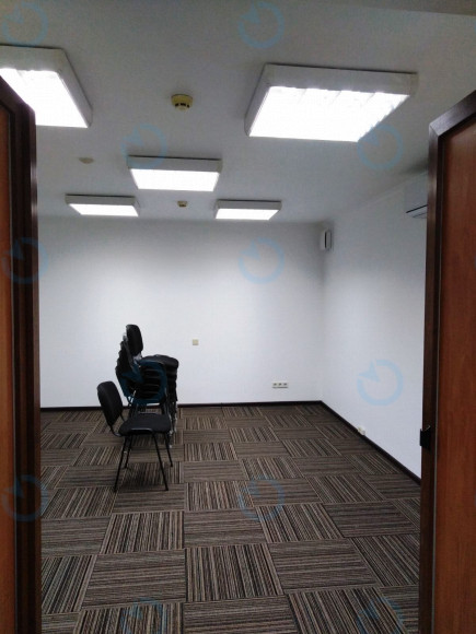 Оренда офісу 89 м.кв 1 поверх Форум Ділове Містечко