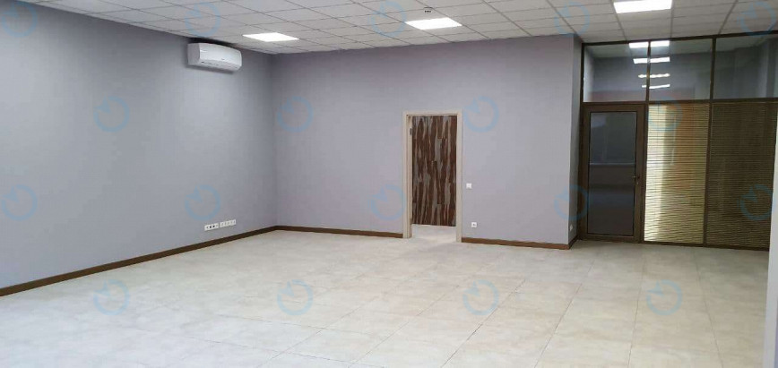 Оренда офісу 269 м.кв 1 поверх Коновальця, 36Е