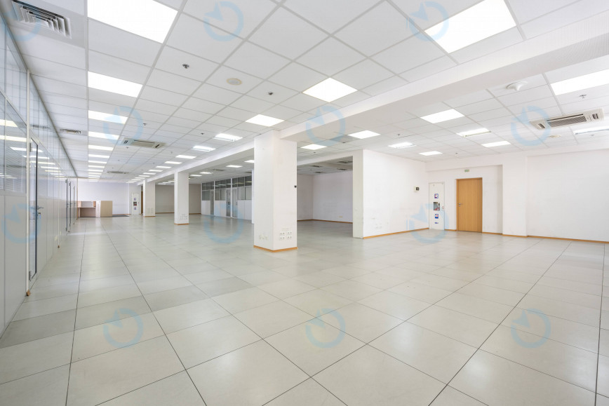 Оренда офісу 840 м.кв 3 поверх Бандери, 26 - фото 3