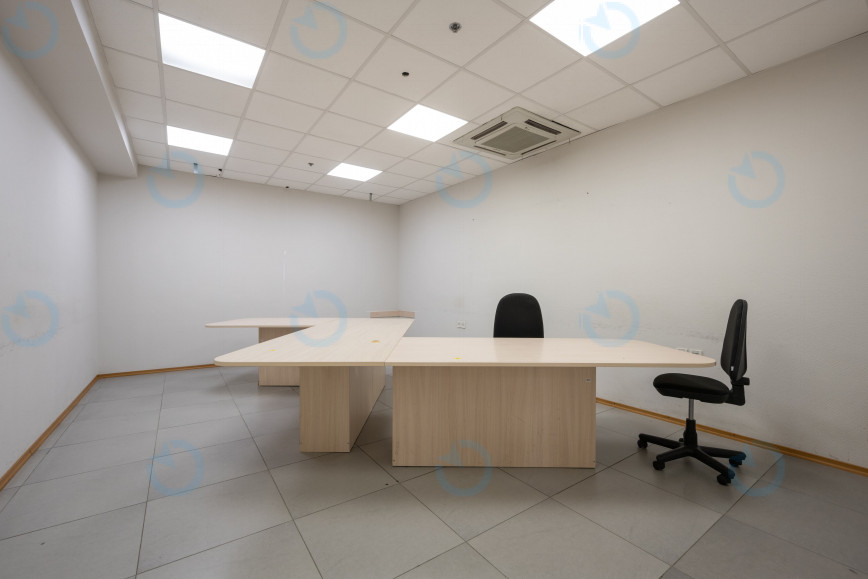 Оренда офісу 840 м.кв 3 поверх Бандери, 26 - фото 8