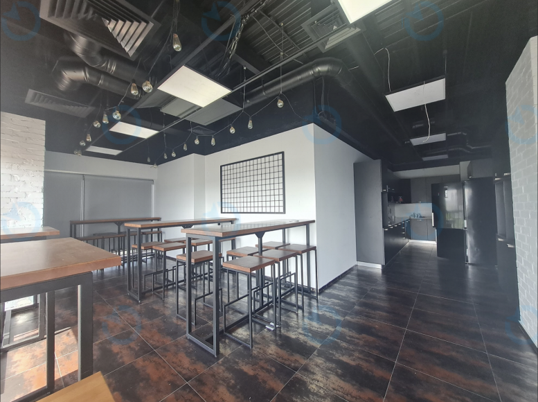 Оренда офісу 2145 м.кв 1 поверх Космополіт