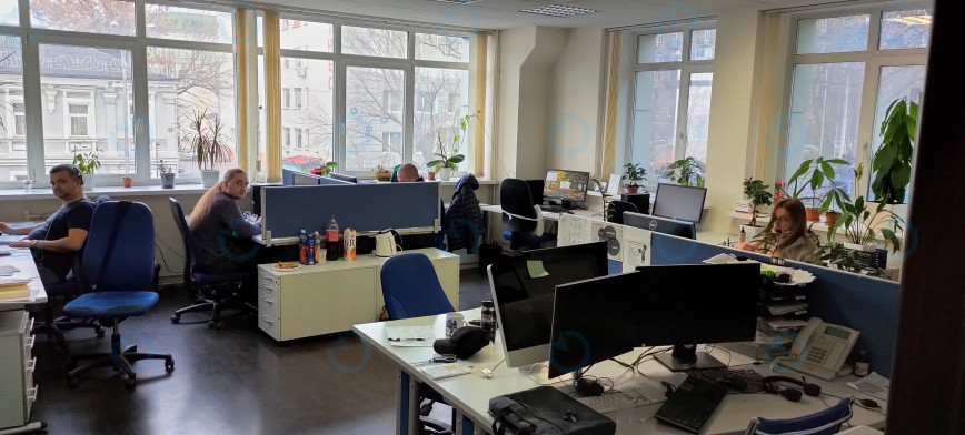 Оренда офісу 250 м.кв 2 поверх Реноме