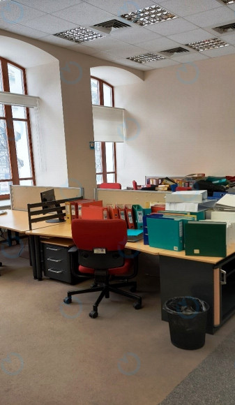 Оренда офісу 461 м.кв 1 поверх Ренесанс