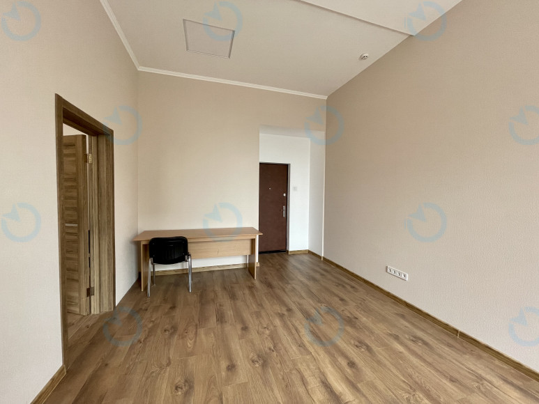 Оренда офісу 35 м.кв 3 поверх Велика Васильківська, 21