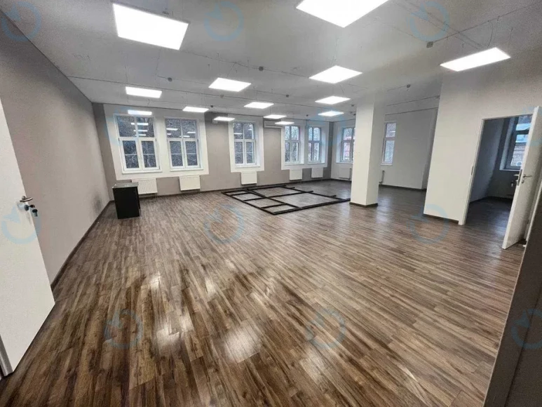 Оренда офісу 176 м.кв 4 поверх V45