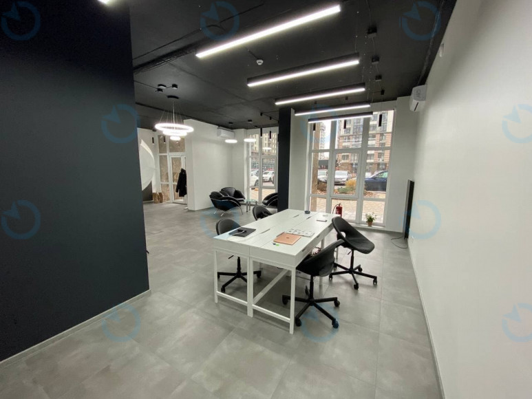 Оренда офісу 69 м.кв 1 поверх ЖК Підвисоцький