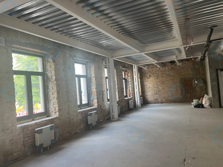 Оренда офісу 2100 м.кв 1-2 поверх Богдана Хмельницького, 9 а - фото 10