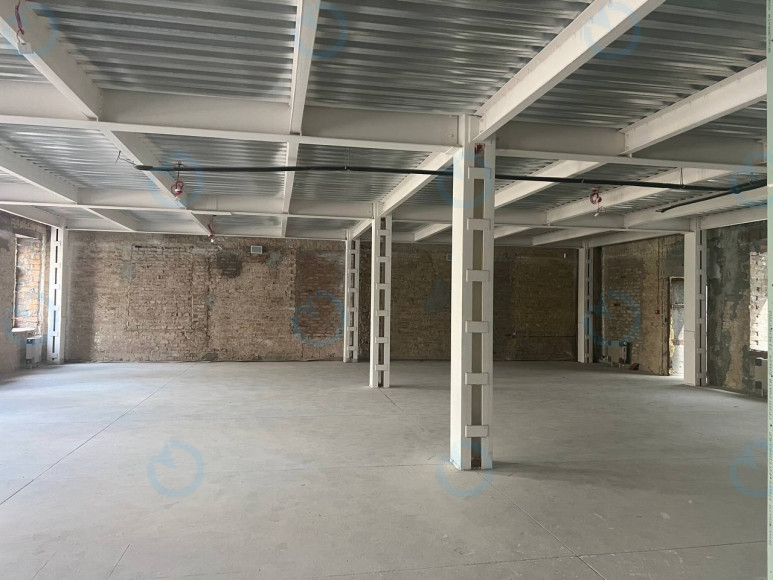 Оренда офісу 2100 м.кв 1-2 поверх Богдана Хмельницького, 9 а - фото 9