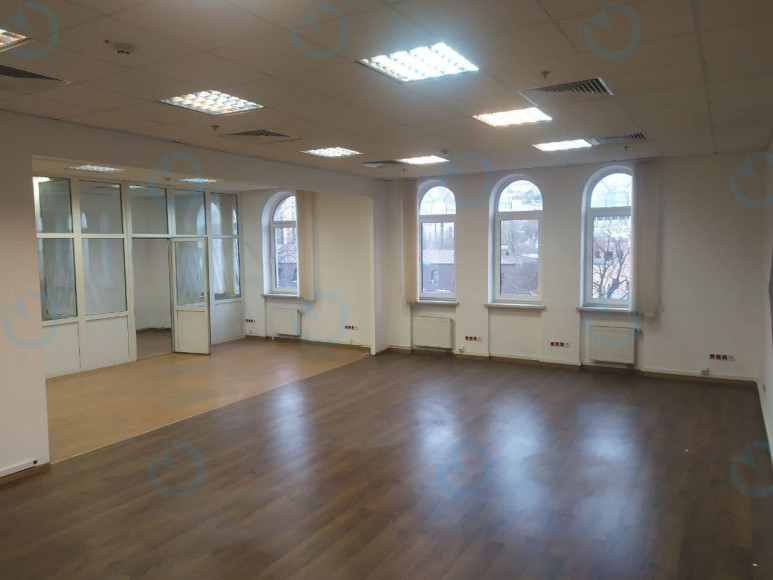 Оренда офісу 108 м.кв 3 поверх Тріо