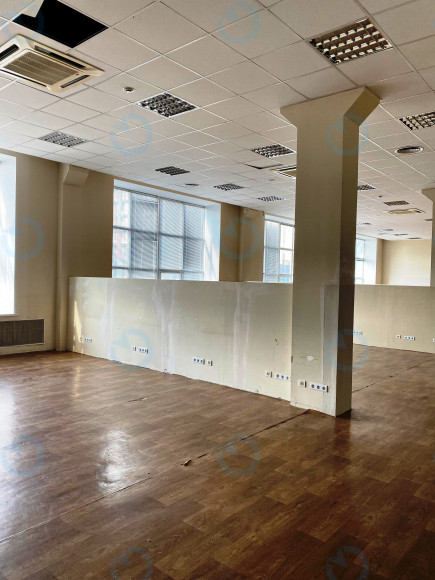 Оренда офісу 376 м.кв 4 поверх Сурікова, 3а - фото 2