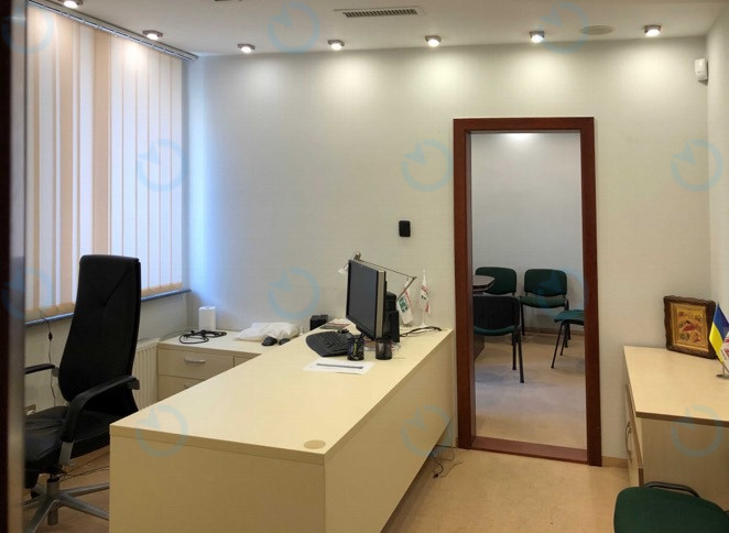 Продаж офісу 225 м.кв 5 поверх Європа Плаза