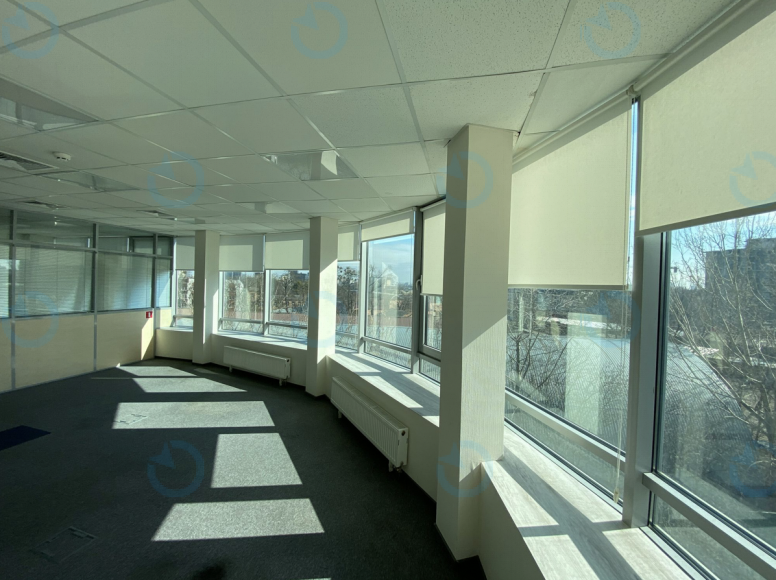 Оренда офісу 704 м.кв 4 поверх Mikom Palace