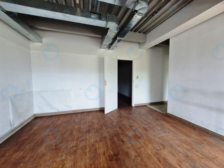 Оренда офісу 303 м.кв 2 поверх Ультрамарин