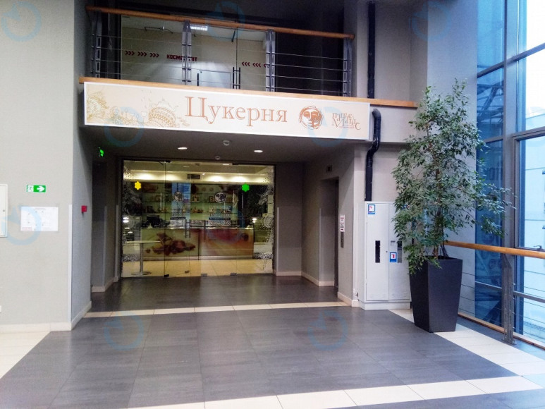 Оренда офісу 251 м.кв 3 поверх Космополіт