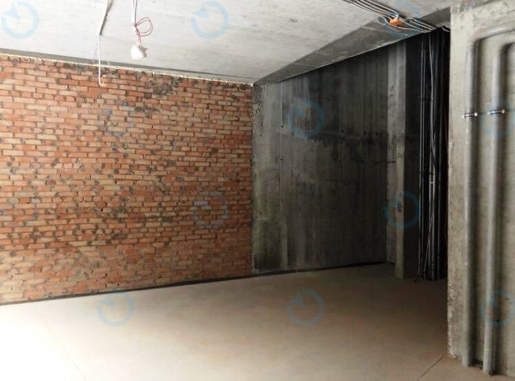 Продаж офісу 75 м.кв 1 поверх ЖК Busov Hill