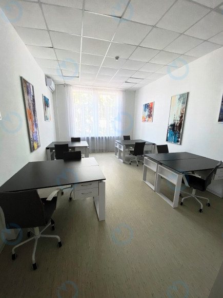 Оренда офісу 42 м.кв 2 поверх SMART OFFICE IT (Гетьмана, 2)