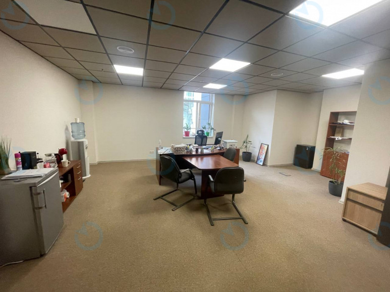 Оренда офісу 45 м.кв 2 поверх Сагайдачний